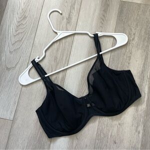 Chantelle Plunge Bra lightly lined mesh womens Black (size 34DDD) comfy casual